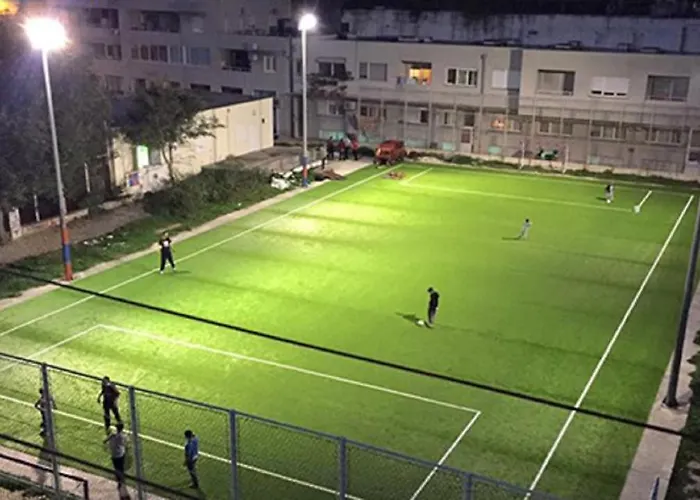 بيت شباب Ot *